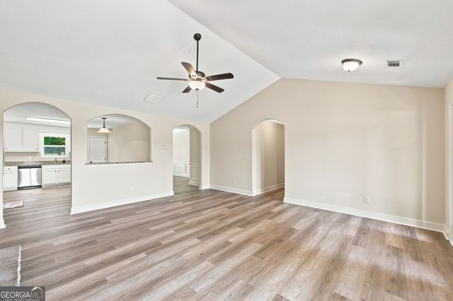 482 Logans Way, Hoschton, GA 30548
