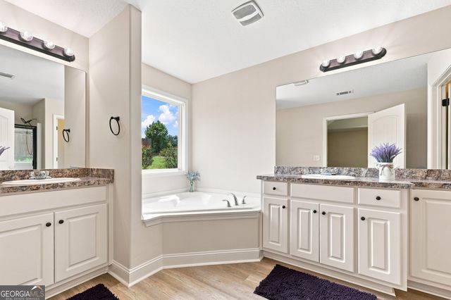 482 Logans Way, Hoschton, GA 30548