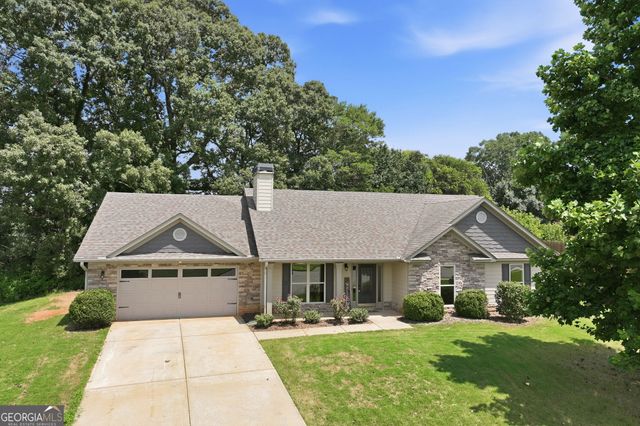 482 Logans Way, Hoschton, GA 30548