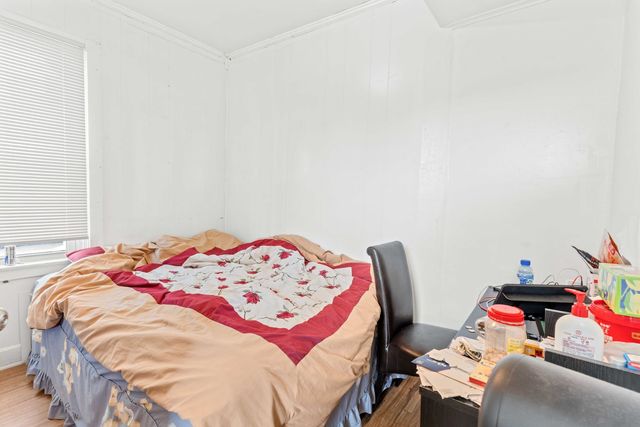 318 W 24th Place, Chicago, IL 60616