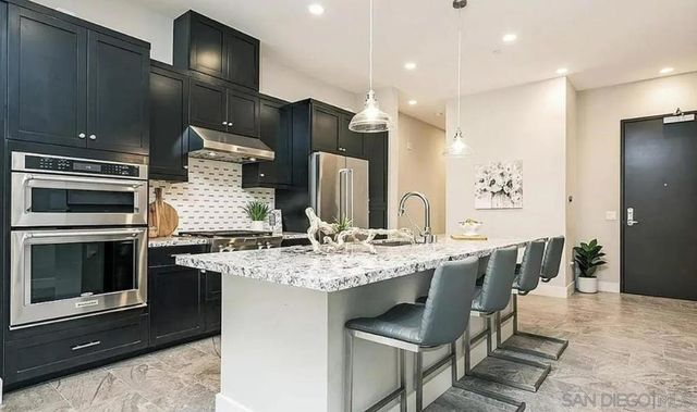 8434 Distinctive Dr, San Diego, CA 92108