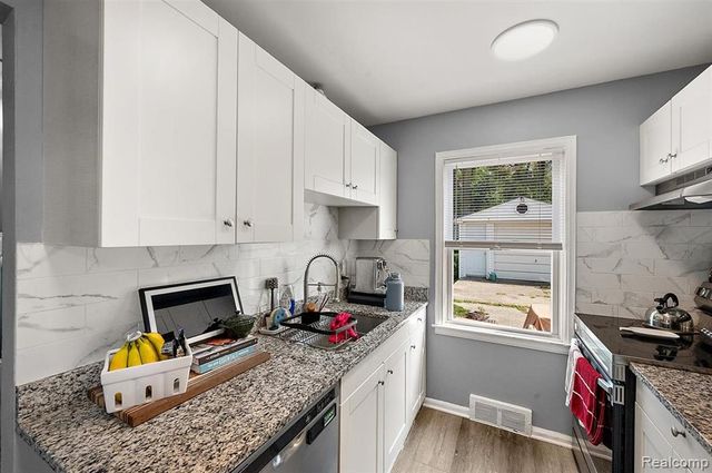 2042 Browning Street, Ferndale, MI 48220