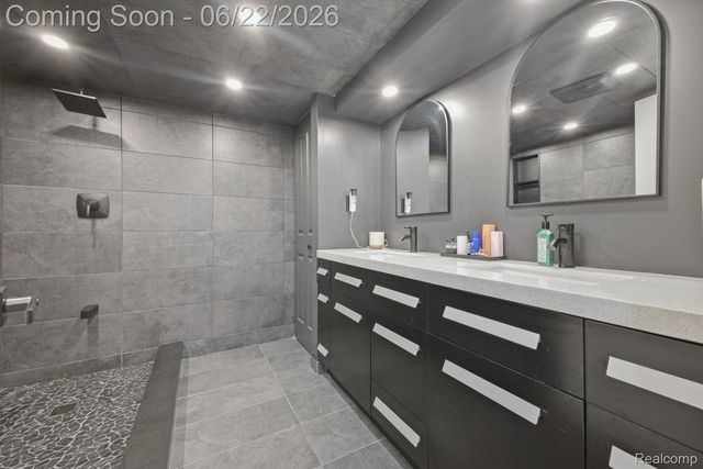 24824 Princeton Street, Dearborn, MI 48124