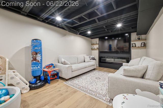 24824 Princeton Street, Dearborn, MI 48124