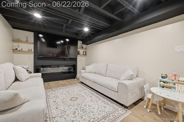 24824 Princeton Street, Dearborn, MI 48124