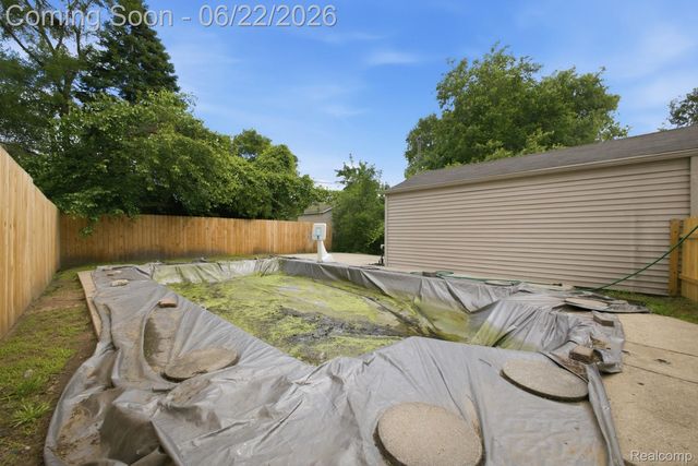 24824 Princeton Street, Dearborn, MI 48124