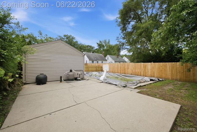 24824 Princeton Street, Dearborn, MI 48124