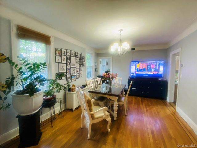 42 Mead Street, Hempstead, NY 11550