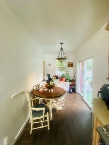 42 Mead Street, Hempstead, NY 11550