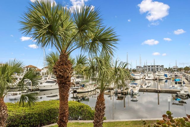 423 BAHIA BEACH BOULEVARD, Ruskin, FL 33570