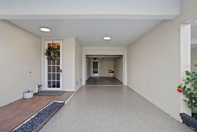 423 BAHIA BEACH BOULEVARD, Ruskin, FL 33570