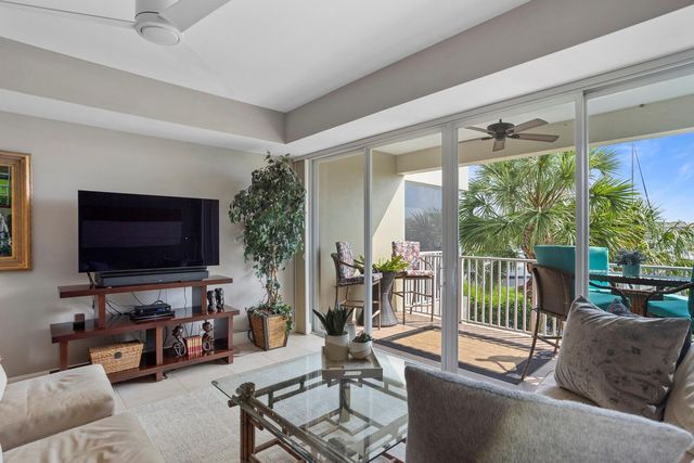 423 BAHIA BEACH BOULEVARD, Ruskin, FL 33570