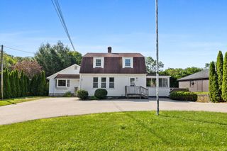 225 W Main St, Dudley, MA 01571