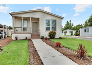 13900 Se HIGHWAY 212 30, Clackamas, OR 97015