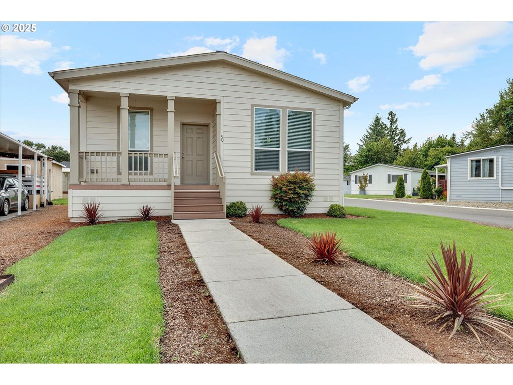 13900 Se HIGHWAY 212 30, Clackamas, OR 97015