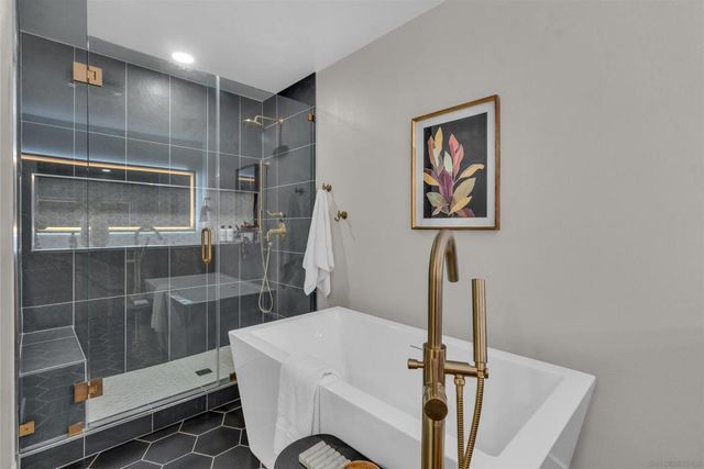 13070 Roundup Ave, San Diego, CA 92129