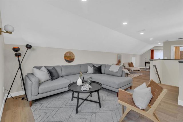 13070 Roundup Ave, San Diego, CA 92129