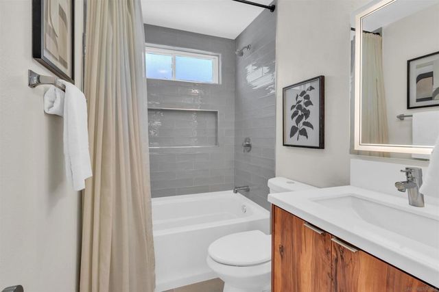 13070 Roundup Ave, San Diego, CA 92129