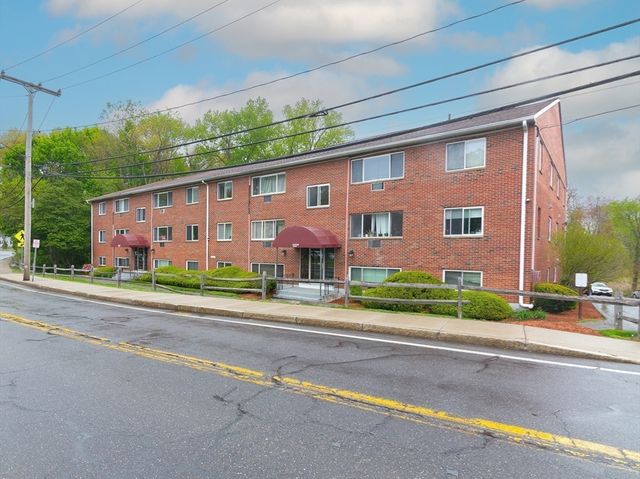137 Winthrop St 12A, Framingham, MA 01702