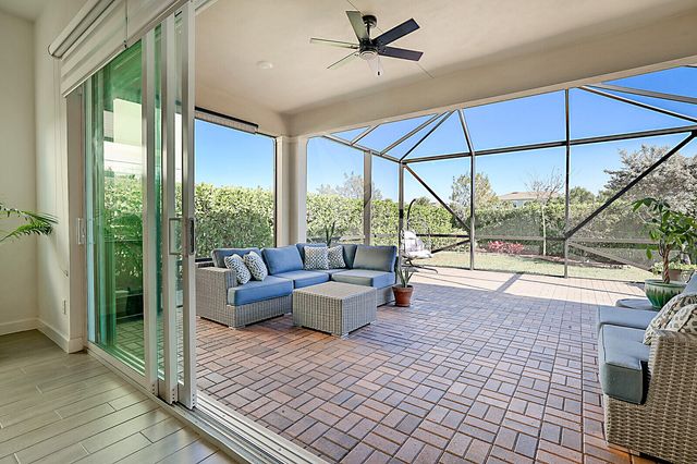 1146 Chisel Plow Chase, Loxahatchee, FL 33470