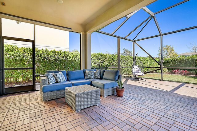 1146 Chisel Plow Chase, Loxahatchee, FL 33470