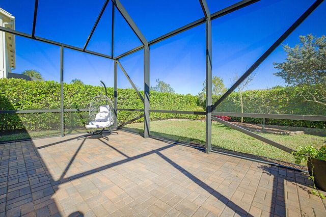 1146 Chisel Plow Chase, Loxahatchee, FL 33470