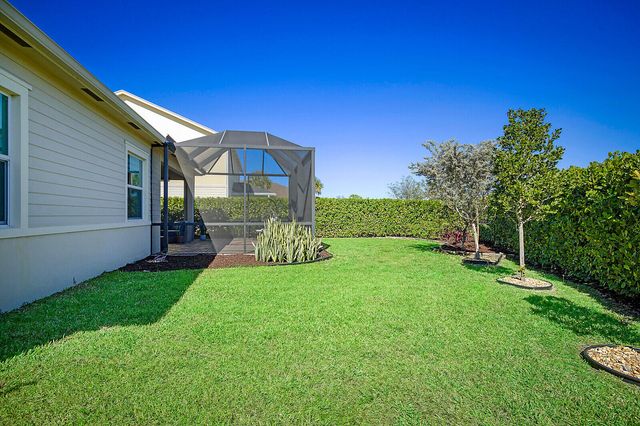 1146 Chisel Plow Chase, Loxahatchee, FL 33470