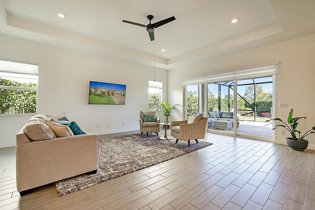 1146 Chisel Plow Chase, Loxahatchee, FL 33470