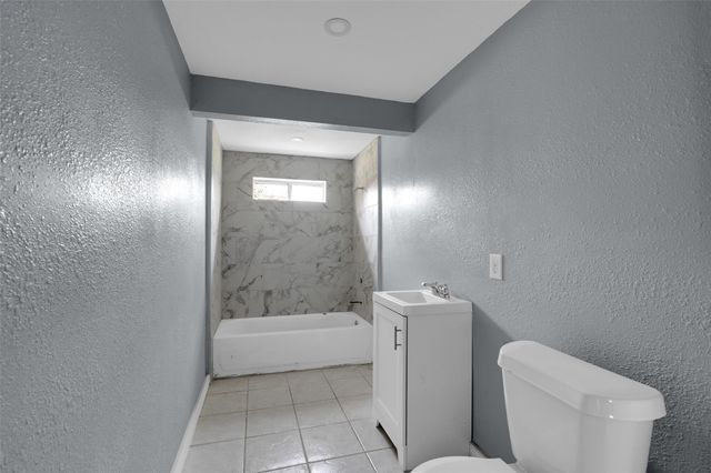 1016 Apache Street, Houston, TX 77022