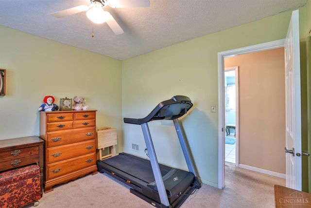 117 Stolz Drive, Middletown, OH 45042