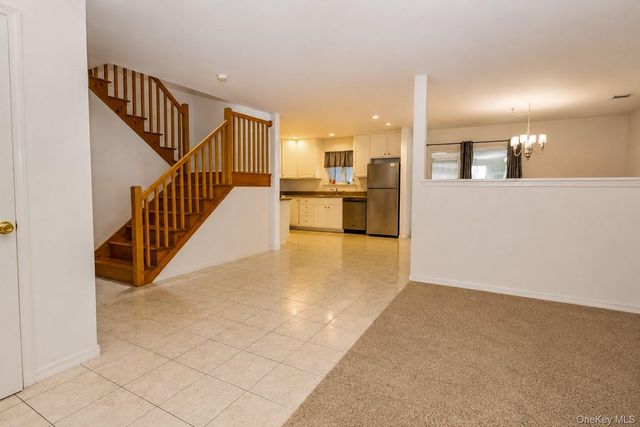 263 Tamerisk Lane, New Windsor, NY 12553