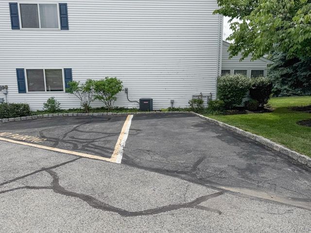263 Tamerisk Lane, New Windsor, NY 12553