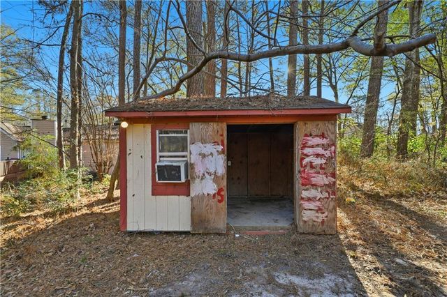 1038 River Bend Court, Riverdale, GA 30296