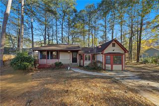 1038 River Bend Court, Riverdale, GA 30296