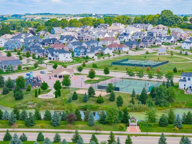 1105 Guinness Street, Waunakee, WI 53597