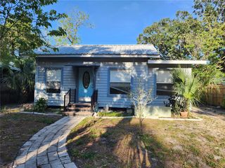 8211 N 10TH STREET, Tampa, FL 33604