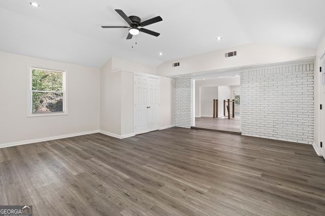 5415 Old Bill Cook Road, College Park, GA 30349