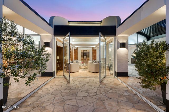 8556 E SHARON Drive, Scottsdale, AZ 85260