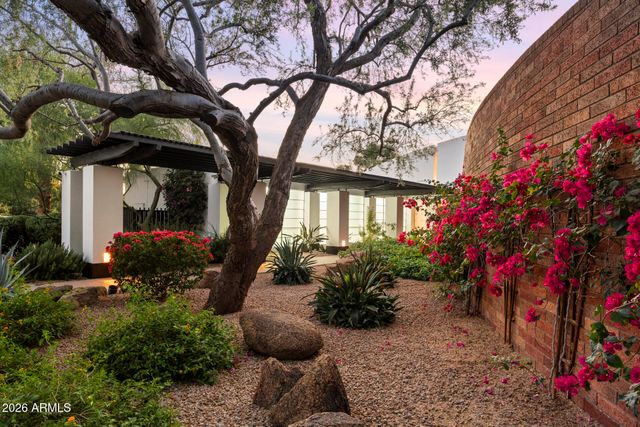 8556 E SHARON Drive, Scottsdale, AZ 85260