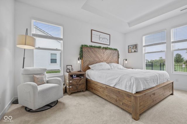 5424 Oak Knoll Drive, Whitestown, IN 46075