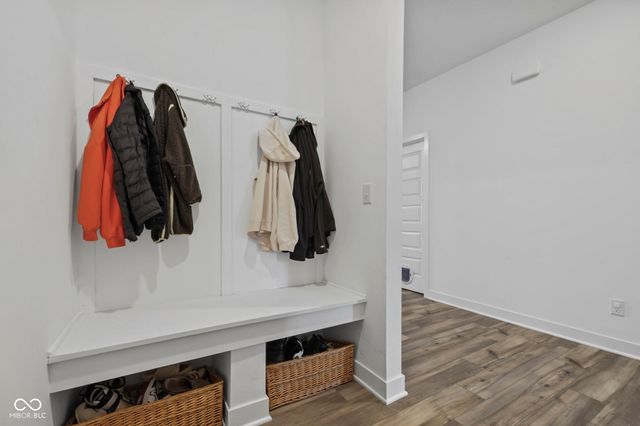 5424 Oak Knoll Drive, Whitestown, IN 46075