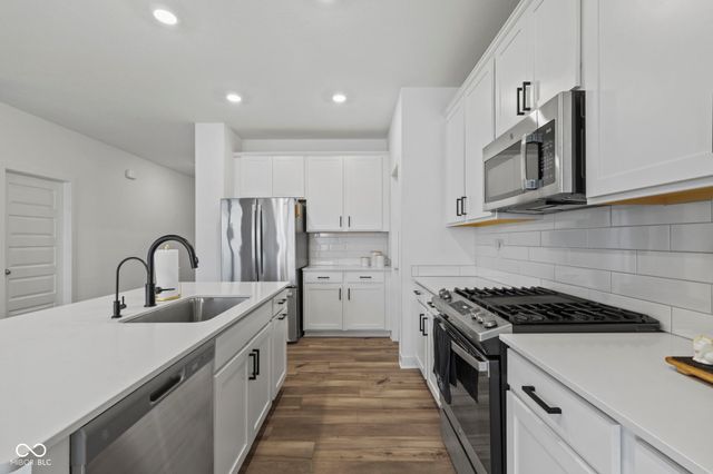 5424 Oak Knoll Drive, Whitestown, IN 46075