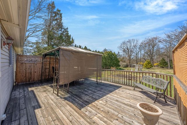 842 Greenlawn Avenue, Islip Terrace, NY 11752