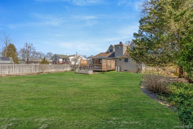 842 Greenlawn Avenue, Islip Terrace, NY 11752