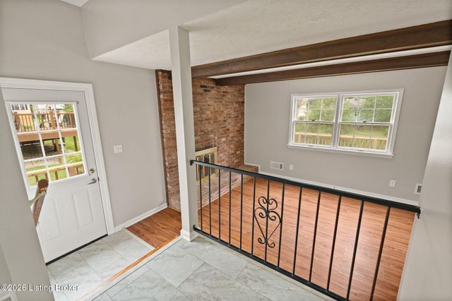 4524 Borney Cir, Jeffersontown, KY 40299