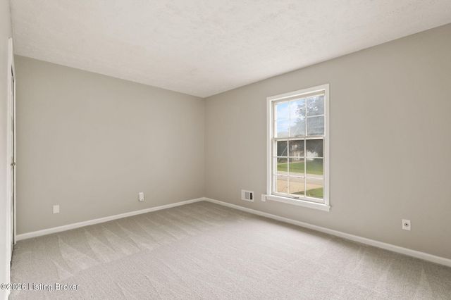 4524 Borney Cir, Jeffersontown, KY 40299