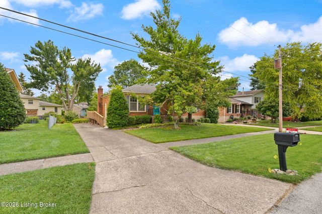 4524 Borney Cir, Jeffersontown, KY 40299