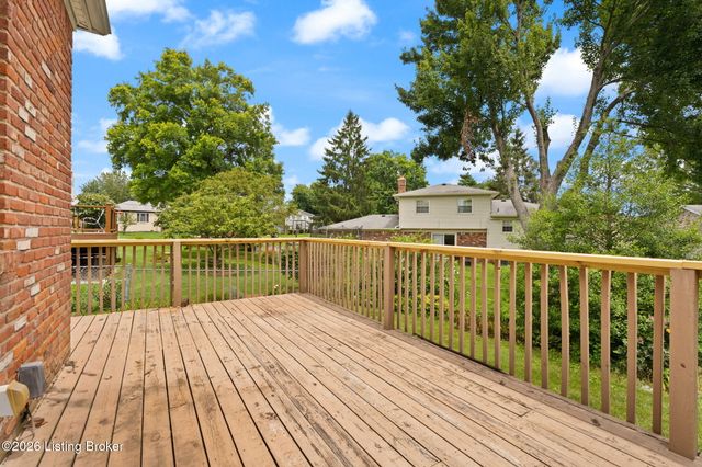 4524 Borney Cir, Jeffersontown, KY 40299