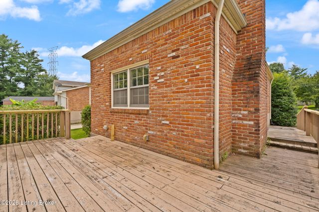 4524 Borney Cir, Jeffersontown, KY 40299