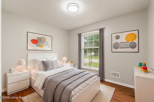 4524 Borney Cir, Jeffersontown, KY 40299